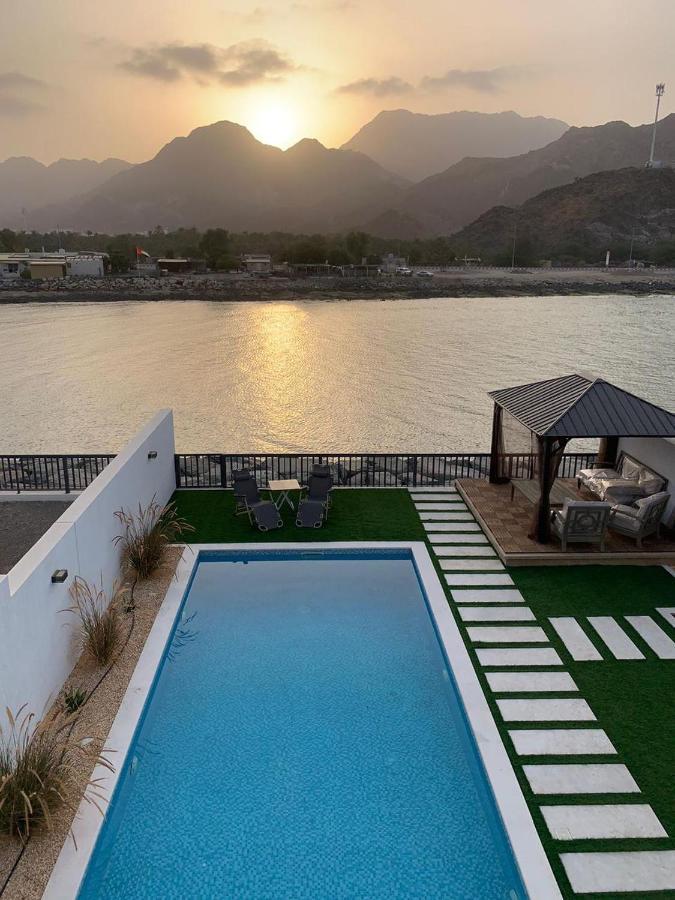 Great Escape For Family And Friends 4Br Villa With Private Pool And Sea View Fujairah Exterior photo