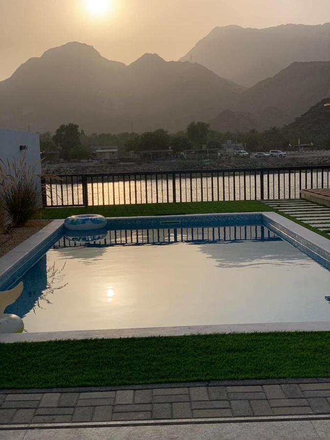 Great Escape For Family And Friends 4Br Villa With Private Pool And Sea View Fujairah Exterior photo